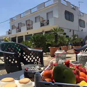 Midolo Frühstückspension Lido di Noto